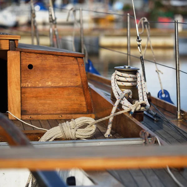 Wooden Sailboat Moored Pier Yacht Marina Winch Rope Close Tourism — 스톡 사진