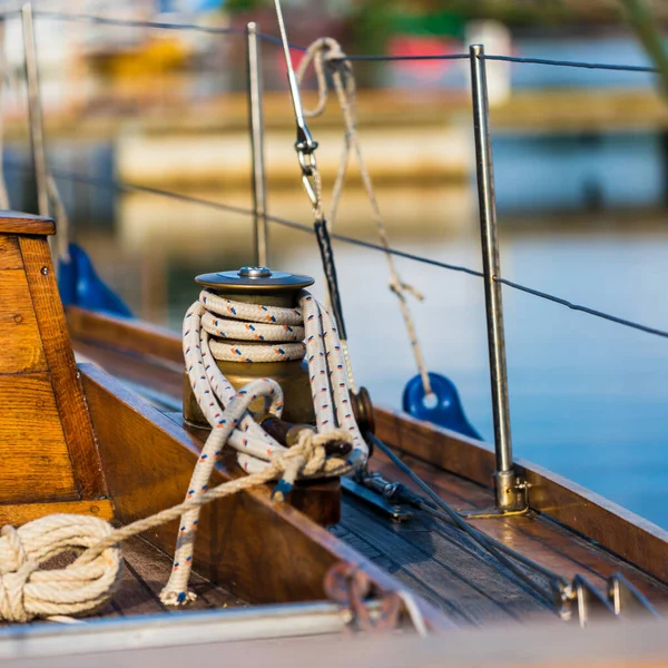 Wooden Sailboat Moored Pier Yacht Marina Winch Rope Close Tourism — стоковое фото