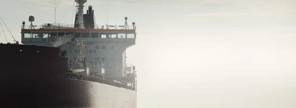 Великий Червоний Вантажний Корабель Нафтовий Танкер Довжиною 184 Метри Плаває — стокове фото