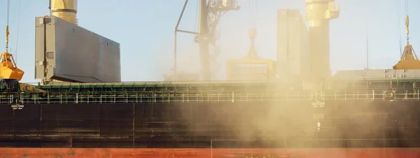 Stort Lastfartyg Bulkfartyg 179 Meters Längd Med Kranar Som Lastas — Stockfoto