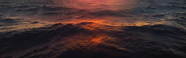 Zee Kust Bij Zonsondergang Water Oppervlak Textuur Stormgolven Abstracte Achtergrond — Stockfoto