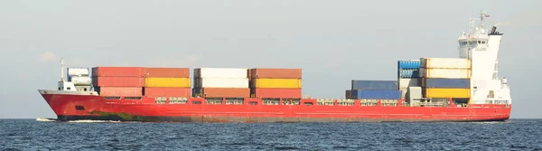 Großes Fracht Containerschiff 141 Meter Lang Auf Der Ostsee Güterverkehr — Stockfoto