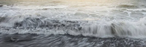 Ostseeküste Nach Dem Sturm Sonnenuntergang Sanftes Sonnenlicht Oberflächenstruktur Des Wassers — Stockfoto