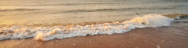 Baltic Sea Sunset Soft Sunlight Waves Water Splashes Idyllic Seascape — Fotografia de Stock