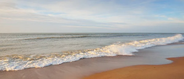 Orilla Del Mar Báltico Dunas Arena Atardecer Luz Solar Suave —  Fotos de Stock