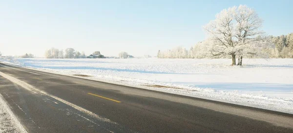 Empty Highway Asphalt Road Snow Covered Forest Fields Rural Area — Stock Photo, Image