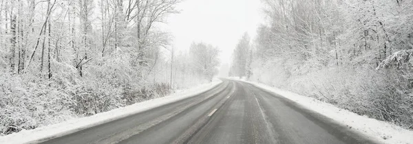 Empty Highway Asphalt Road Snow Covered Forest Rural Area View — Stock Photo, Image