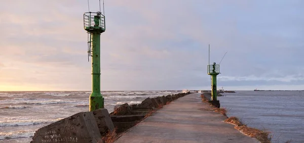 Stare Molo Chodnik Promenada Latarni Morskiej Zbliża Się Breakwater Dramatyczne — Zdjęcie stockowe