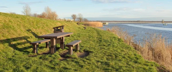 Zone Loisirs Moderne Parc Forestier Lac Bancs Bois Tables Camping — Photo