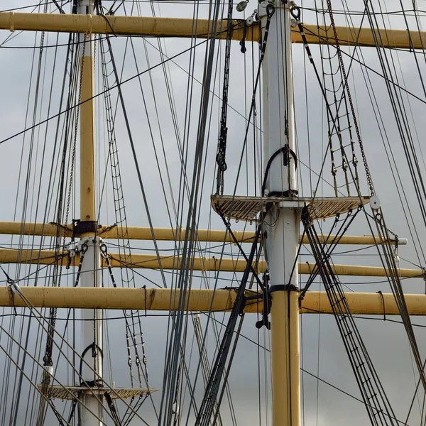 Riverside Museum Glasgow Schotland Donkere Lucht Stormwolken Masten Van Schepen — Stockfoto