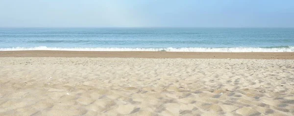 Vista Panorâmica Costa Mar Báltico Num Nevoeiro Nascer Sol Praia — Fotografia de Stock