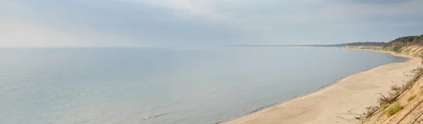 Panoramisch Uitzicht Vanuit Oostzee Storm Zandduinen Altijd Groen Dennenbos Natuur — Stockfoto