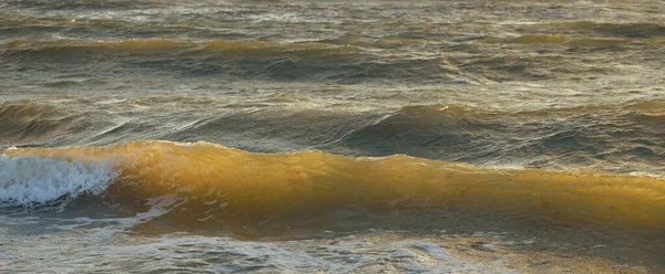 Ostseeküste Nach Dem Sturm Sonnenuntergang Sanftes Sonnenlicht Oberflächenstruktur Des Wassers — Stockfoto