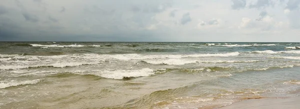 Balti Tenger Partján Homokdűnék Strand Vihar Után Drámai Ragyogó Felhők — Stock Fotó