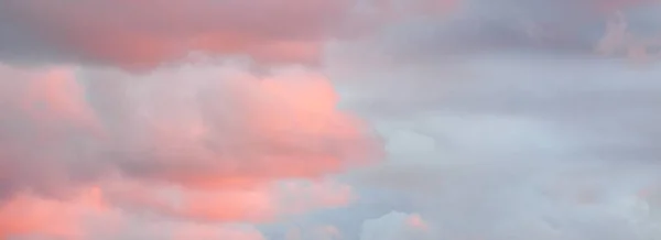 Sunset Sky Glowing Pink Golden Clouds Storm Dramatic Cloudscape Concept — Stok fotoğraf