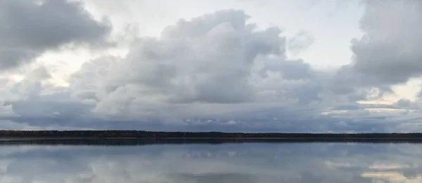 Forest River Lake Sunset Dramatic Sky Dark Glowing Clouds Symmetry — стоковое фото