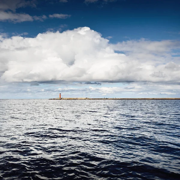 Baltské Moře Při Západu Slunce Dramatická Modrá Obloha Bouři Okrasné — Stock fotografie