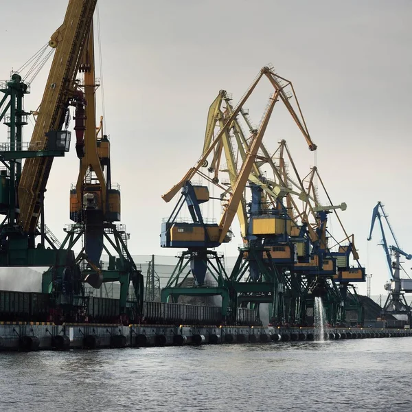 Modern Coal Terminal Riga Latvia Cranes Close Baltic Sea Freight — Stock Photo, Image