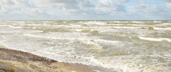 Ostseestrand Sanddünen Strand Nach Dem Sturm Dramatischer Himmel Glühende Wolken Stockfoto