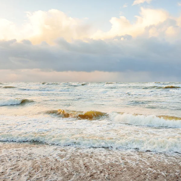 Baltic Sea Storm Dramatic Sky Glowing Clouds Soft Sunlight Waves — 스톡 사진