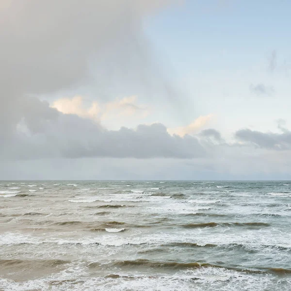 Baltic Sea Storm Dramatic Sky Glowing Clouds Soft Sunlight Waves — Photo