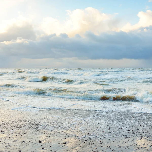 Baltic Sea Storm Dramatic Sky Glowing Clouds Soft Sunlight Waves — стокове фото