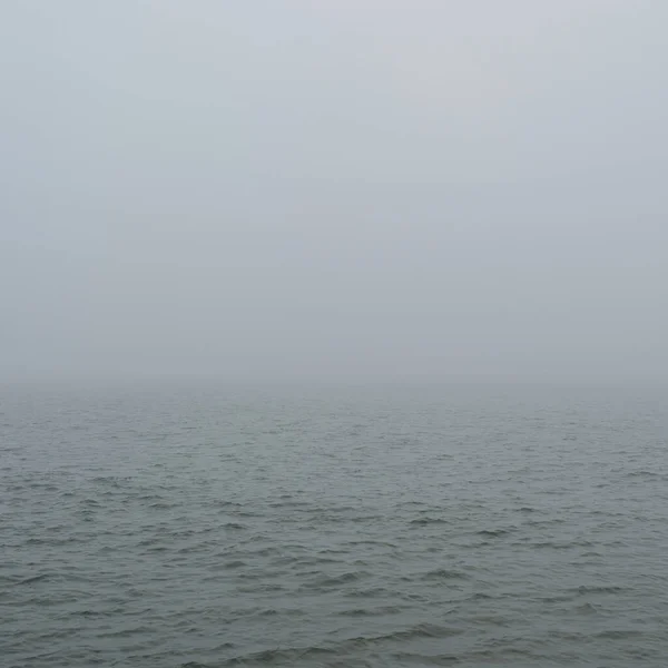 Mar Báltico Una Niebla Olas Salpicaduras Agua Tormenta Texturas Naturales — Foto de Stock