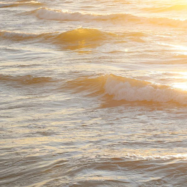 Deniz Suyu Yüzeyi Dokusu Yumuşak Güneş Işığı Panoramik Görüntü Grafik — Stok fotoğraf