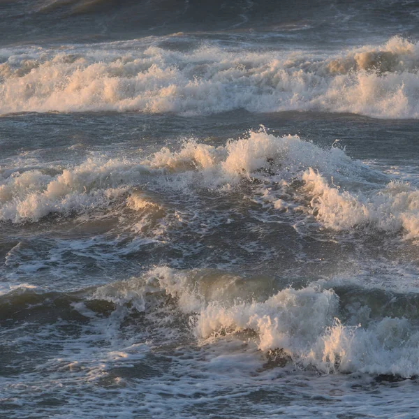 风暴期间的波罗的海 史诗般的海景气旋 恶劣天气 气象学 生态学 气候变化 自然现象 — 图库照片