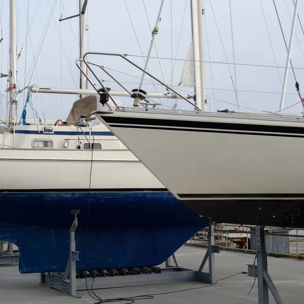 Segelboote Die Einem Yachtclub Land Stehen Service Reparatur Überwinterung Transport — Stockfoto