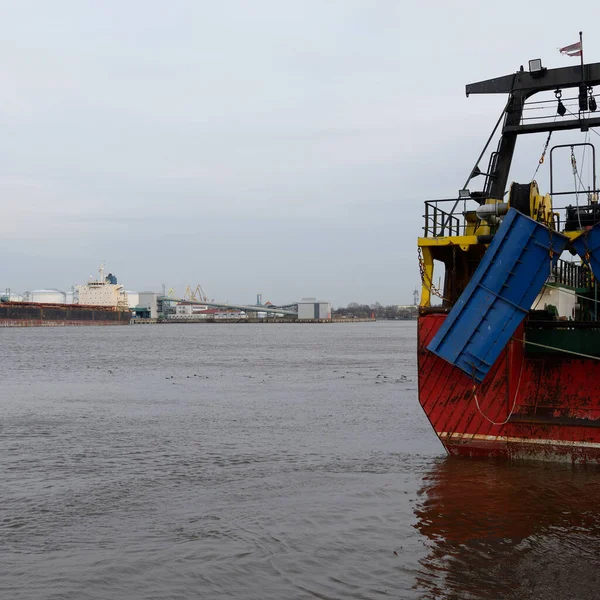 Fishing Boat Trawler Anchored Cargo Port Terminal Baltic Sea Ventspils — Stock Photo, Image