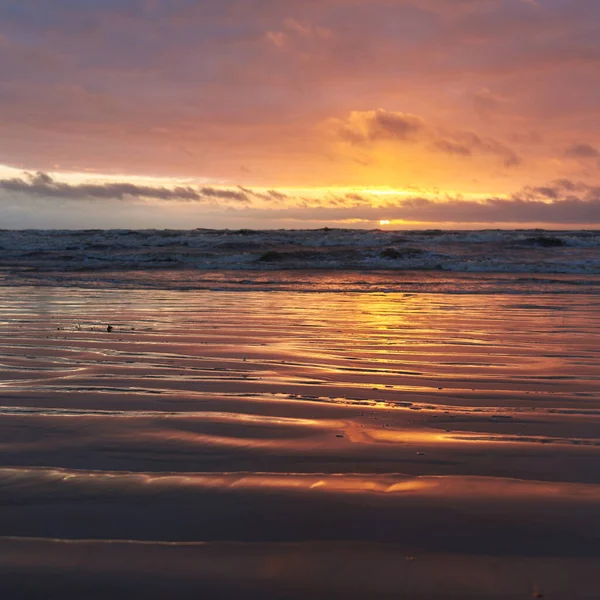 Baltic Sea Storm Sunset Dramatic Sky Glowing Clouds Dofty Golden — Foto Stock