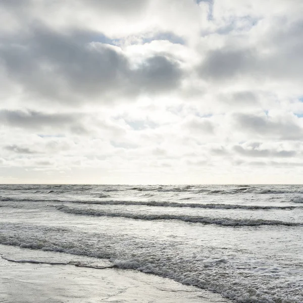 Baltic Sea Storm Dramatic Sky Glowing Clouds Soft Sunlight Waves —  Fotos de Stock
