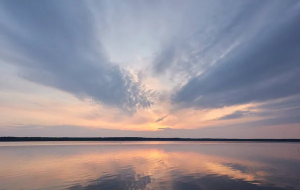 Forest Lake Sunset Soft Sunlight Glowing Pink Golden Clouds Reflection — Stock Photo, Image