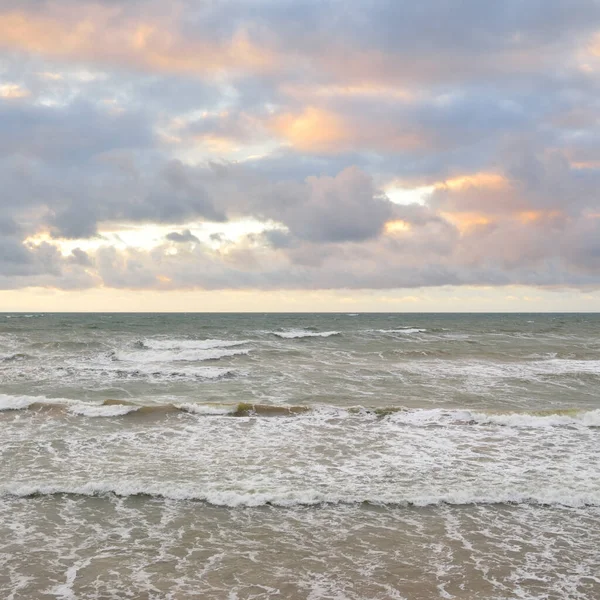 Panoramic View Baltic Sea Shore Sunset Dramatic Cloudscape Glowing Clouds — Photo