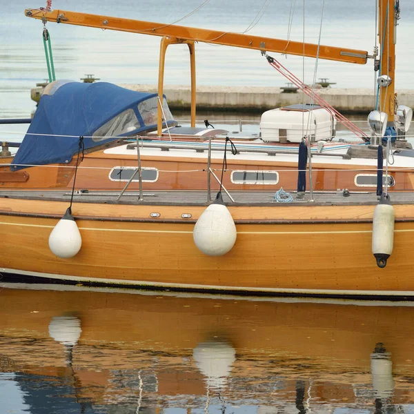Modern Classic Wooden Swedish Cruising Sailboat Moored Pier Yacht Marina — стоковое фото