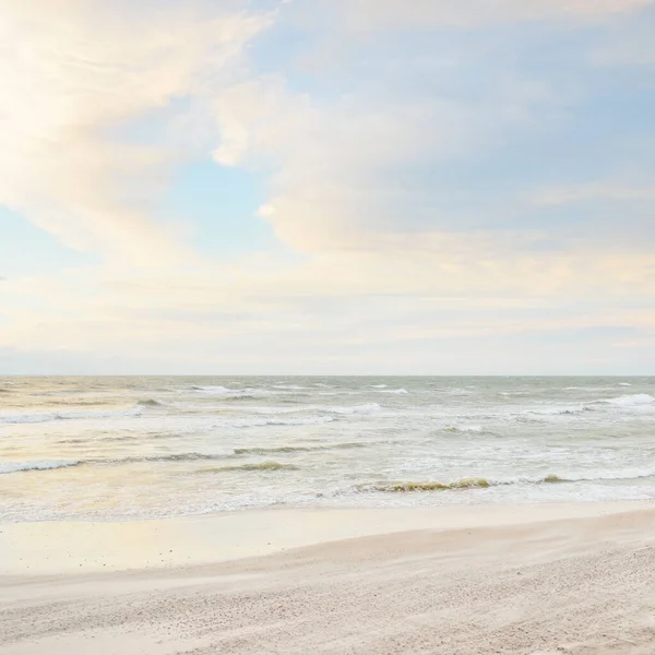 Baltic Sea Shore Sunset Clear Sunset Sky Glowing Clouds Idyllic — Stock Photo, Image