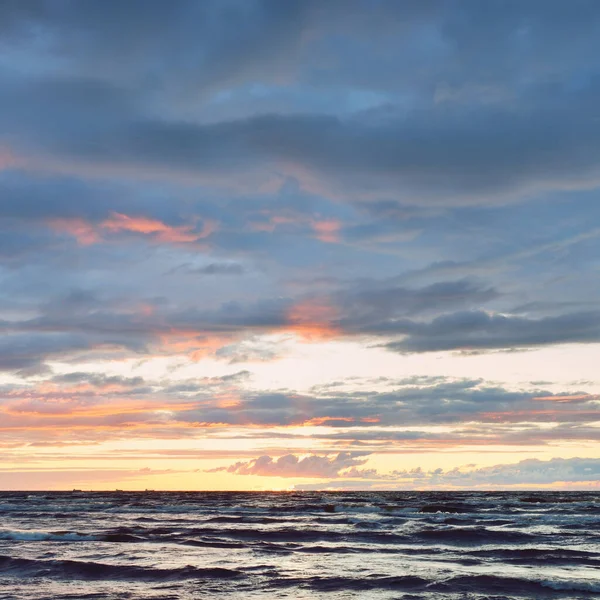 Panoramic View Baltic Sea Shore Sunset Dramatic Storm Sky Glowing — стокове фото