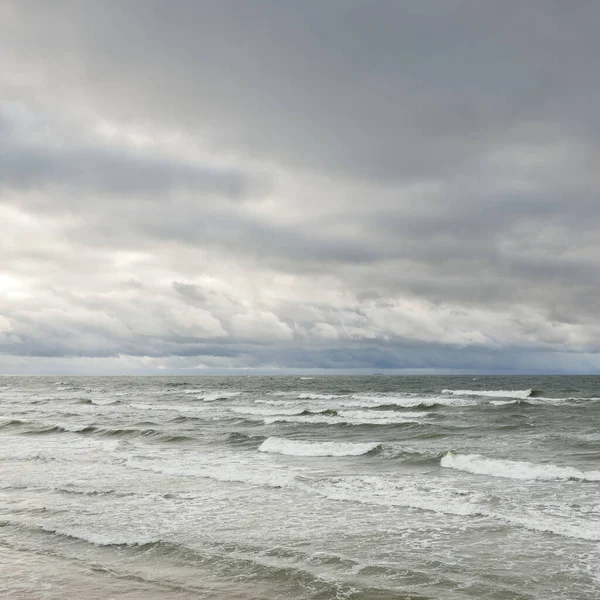 Baltic Sea Storm Dramatic Sky Dark Glowing Clouds Waves Water — Stok fotoğraf