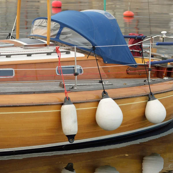 Modern Classic Wooden Swedish Cruising Sailboat Moored Pier Yacht Marina — Zdjęcie stockowe