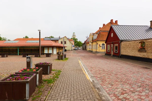 Letonya Nın Ventspils Şehrinde Boş Bir Cadde Tarihi Geleneksel Mimari — Stok fotoğraf