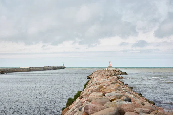 Ostseestrand Dünen Strand Dramatischer Himmel Glühende Wolken Promenade Zum Leuchtturm — Stockfoto