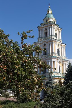 Trinity - elias Manastırı çan kulesi. Chernihiv.