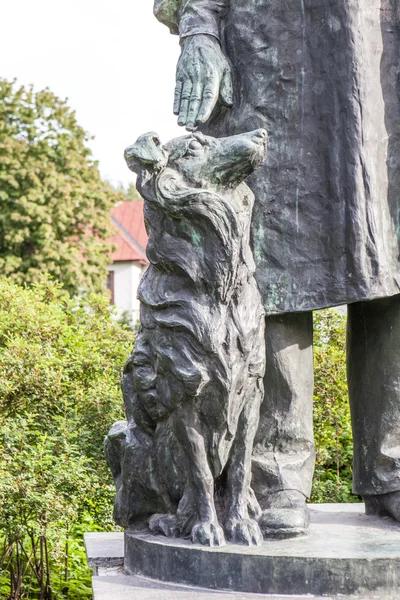 Pavlovsky, Russia. Monument to Pavlov dog. — Stock Photo, Image