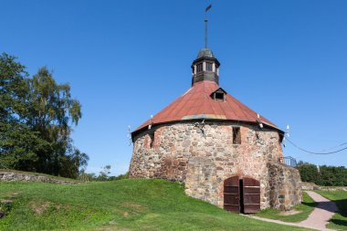(pugachev) Kulesi yuvarlak. korela. priosersk. Rusya.