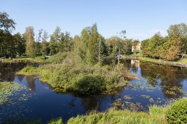 En el territorio del sanatorio militar Priozersky. Rusia . — Foto de Stock