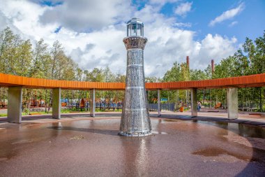 Parkın anıtı, Hafıza Feneri 'dir. Müze ve Tarihi Park 