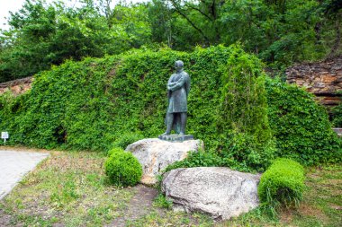 Mösyö Yu 'nun anıtı. Lermontov. Zheleznovodsk. Stavropol bölgesi. - Rusya. 23 Mayıs 2021