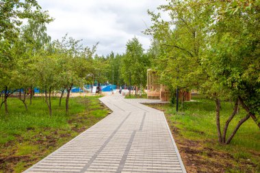 Zafer Parkı. Galyano-Gorbunovsky massif. Nizhny Tagil. Sverdlovsk bölgesi. - Rusya. 08 Haziran 2021