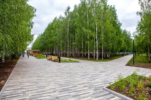 Zafer Parkı. Galyano-Gorbunovsky massif. Nizhny Tagil. Sverdlovsk bölgesi. - Rusya. 08 Haziran 2021